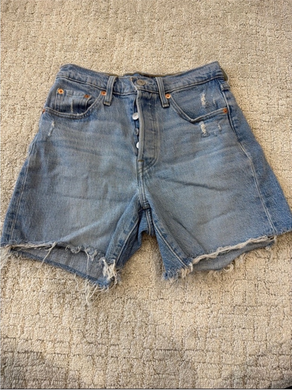 Levi’s Classic High-Rise Distressed Denim Shorts - Blue